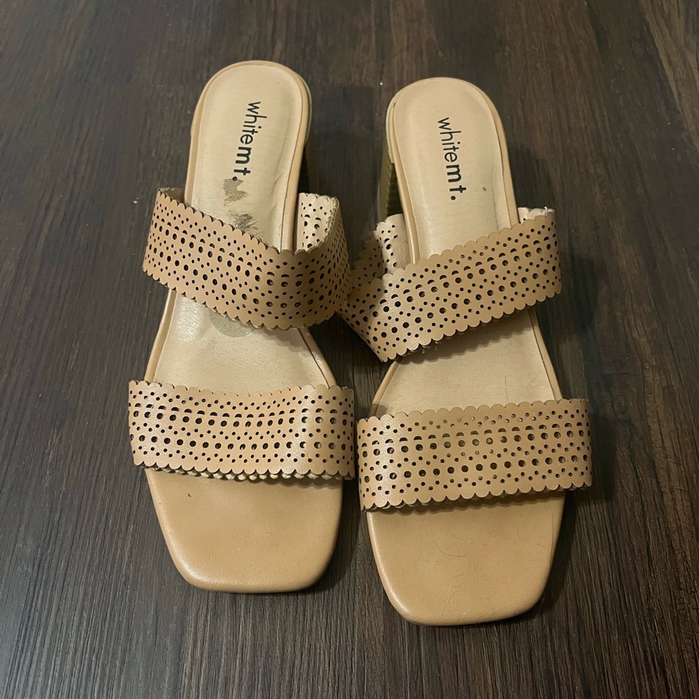 Whitemt Tan Blocked Heel Shoes Size 7.5